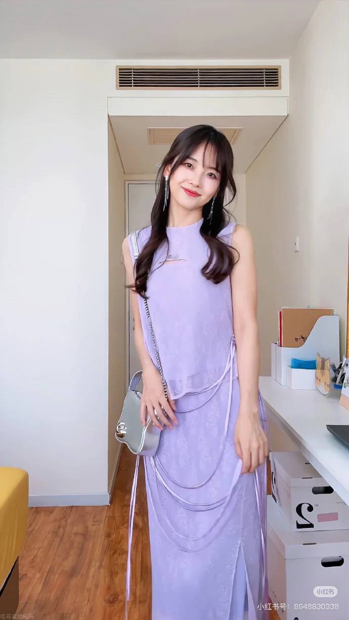 王冰冰 原图去衣-脱衣论坛-社区-小蓝书